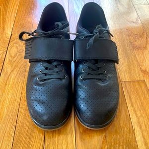 Excellent Condition NOBULL Black Leather Lifters - Men’s Size 9.5 or Women’s 11